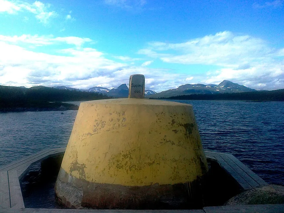 Three-Country Cairn
