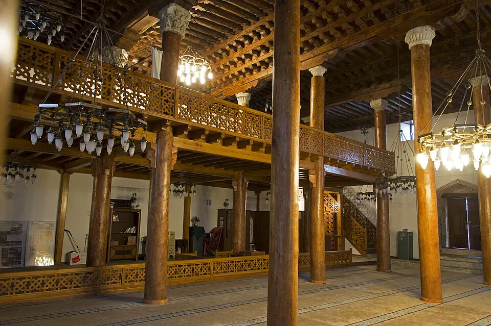 Wooden Hypostyle Mosques of Medieval Anatolia