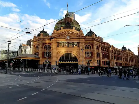 Flinders Street railway station