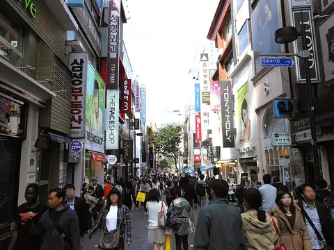 Myeong-dong