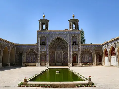 Nasir-ol-Molk Mosque
